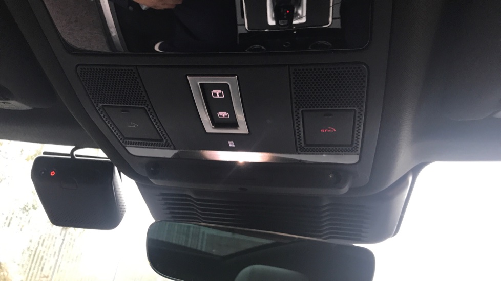 Land Rover Range Rover Evoque 2.0 D200 R-Dynamic HSE 5dr Auto Diesel Hatchback - Image 41