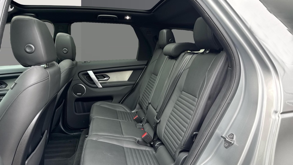 Land Rover Discovery Sport 2.0 D200 Dynamic HSE 5dr Auto [7 Seat] Diesel Station Wagon - Image 4