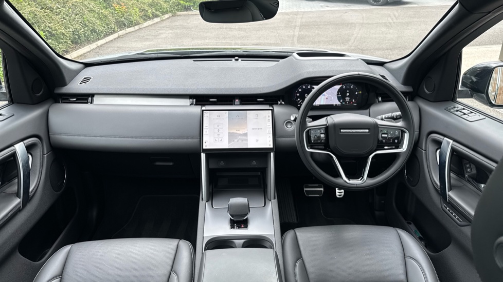 Land Rover Discovery Sport 2.0 D200 Dynamic HSE 5dr Auto [7 Seat] Diesel Station Wagon - Image 9