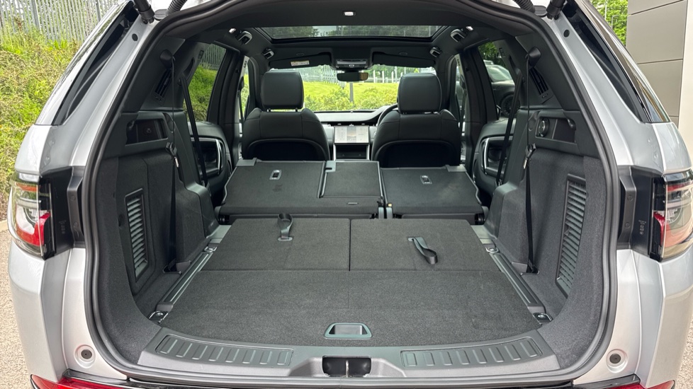 Land Rover Discovery Sport 2.0 D200 Dynamic HSE 5dr Auto [7 Seat] Diesel Station Wagon - Image 10