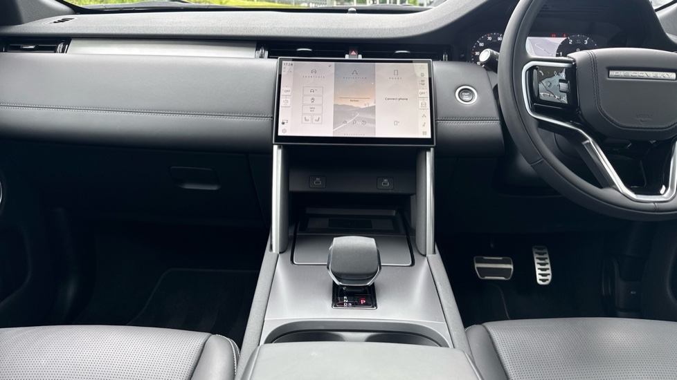 Land Rover Discovery Sport 2.0 D200 Dynamic HSE 5dr Auto [7 Seat] Diesel Station Wagon - Image 14