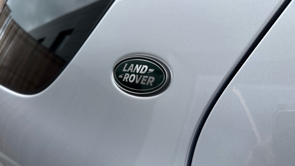 Land Rover Discovery Sport 2.0 D200 Dynamic HSE 5dr Auto [7 Seat] Diesel Station Wagon - Image 22