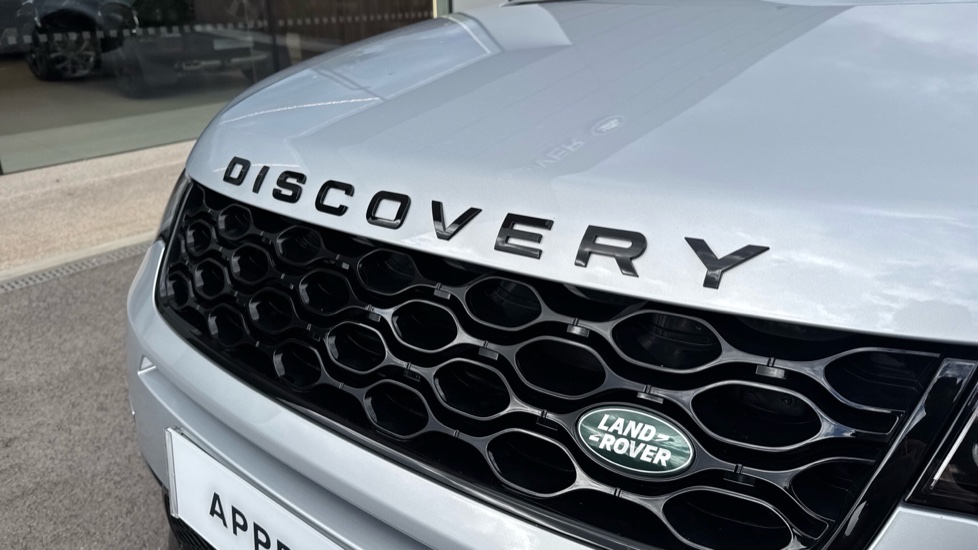 Land Rover Discovery Sport 2.0 D200 Dynamic HSE 5dr Auto [7 Seat] Diesel Station Wagon - Image 37