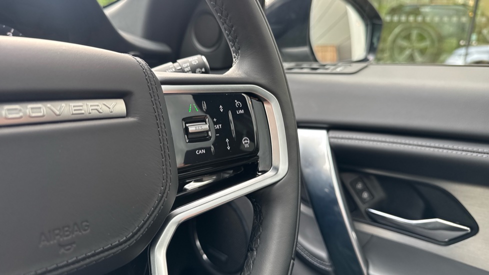 Land Rover Discovery Sport 2.0 D200 Dynamic HSE 5dr Auto [7 Seat] Diesel Station Wagon - Image 54