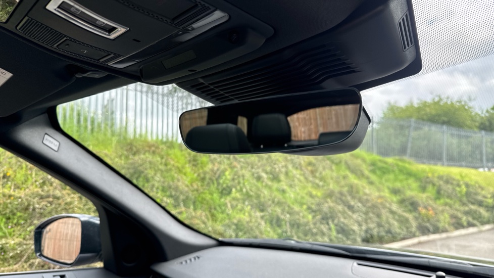 Land Rover Discovery Sport 2.0 D200 Dynamic HSE 5dr Auto [7 Seat] Diesel Station Wagon - Image 56