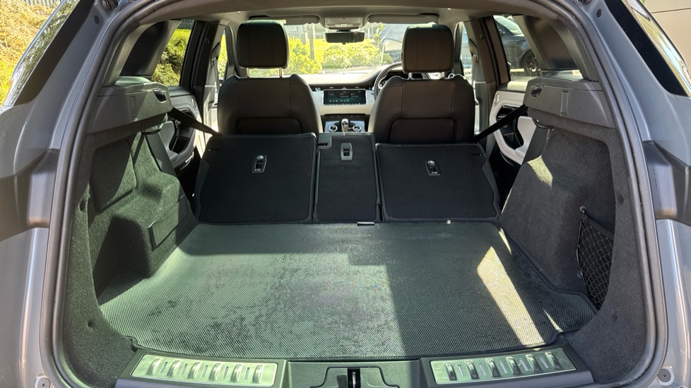 Land Rover Range Rover Evoque 2.0 P250 First Edition 5dr Auto Petrol Hatchback - Image 10