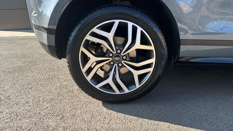 Land Rover Range Rover Evoque 2.0 P250 First Edition 5dr Auto Petrol Hatchback - Image 23