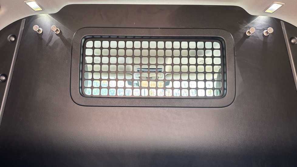Land Rover Defender 110 Diesel 3.0 D250 Hard Top SE Auto - Image 18