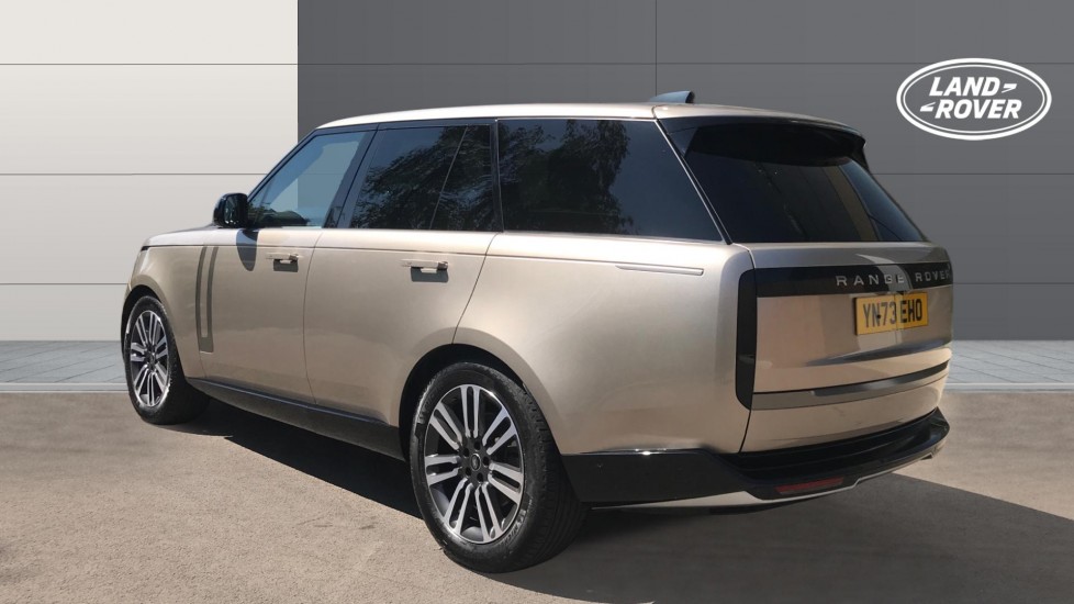 Land Rover Range Rover 3.0 D350 SE 4dr Auto Diesel Estate - Image 2