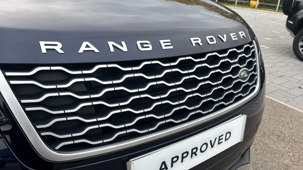 Land Rover Range Rover Velar 2.0 D200 S 5dr Auto Diesel Estate - Image 30