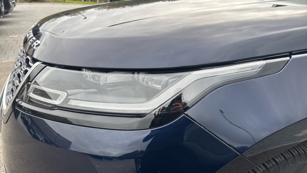 Land Rover Range Rover Velar 2.0 D200 S 5dr Auto Diesel Estate - Image 36