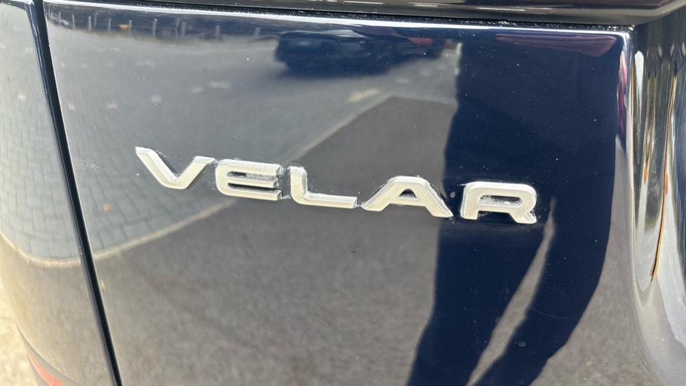 Land Rover Range Rover Velar 2.0 D200 S 5dr Auto Diesel Estate - Image 56