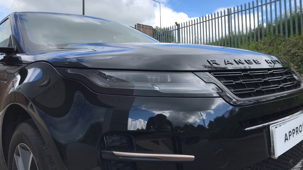 Land Rover Range Rover Evoque 2.0 D200 Dynamic SE 5dr Auto Diesel Hatchback - Image 17