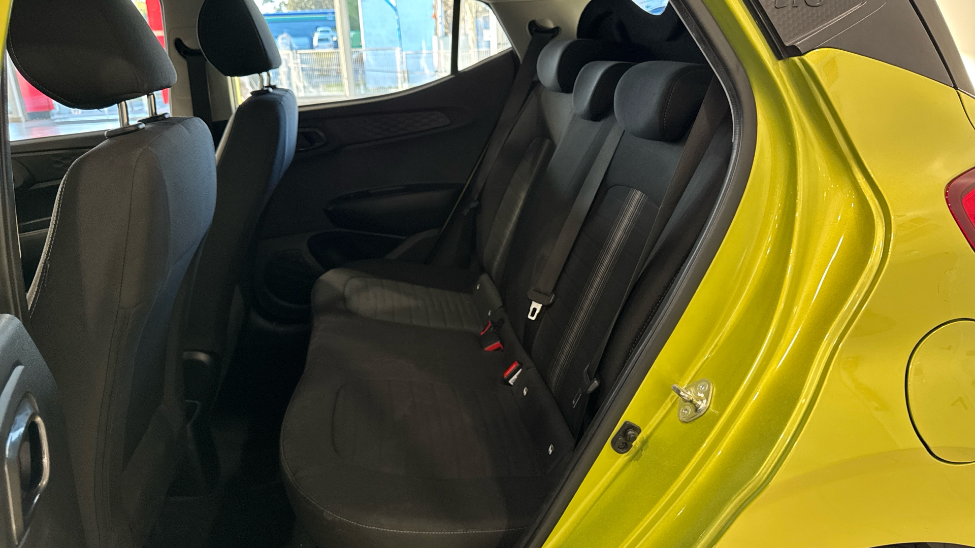 Hyundai i10 - 12