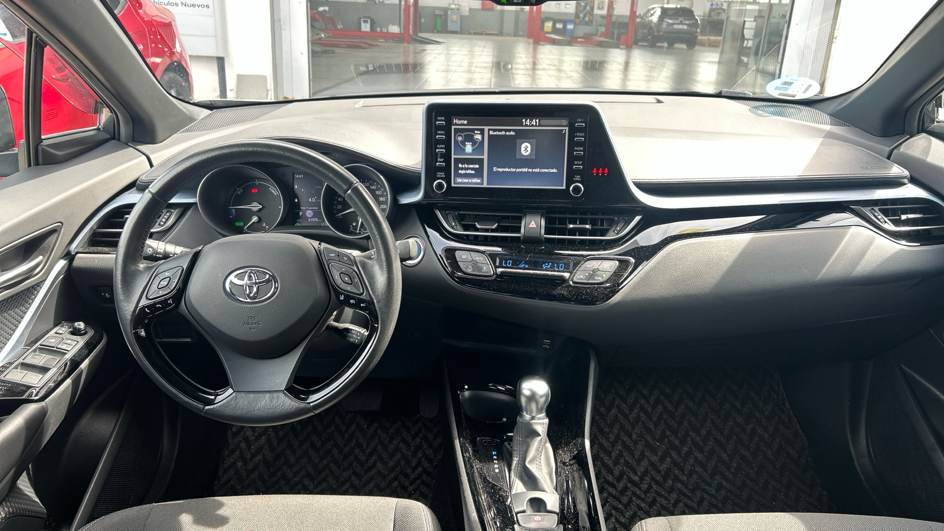 TOYOTA C-HR - 10