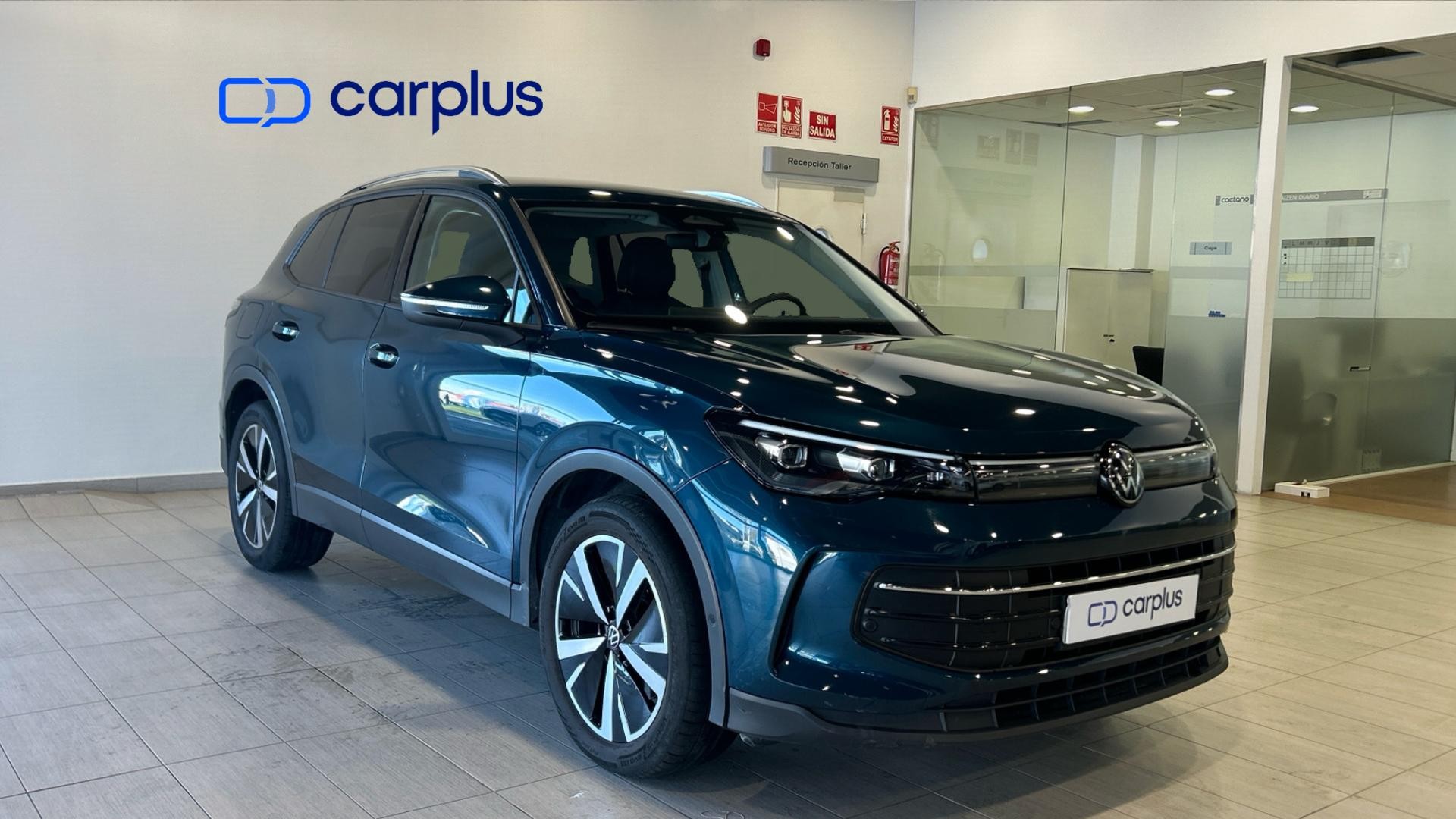 Volkswagen Tiguan - 2