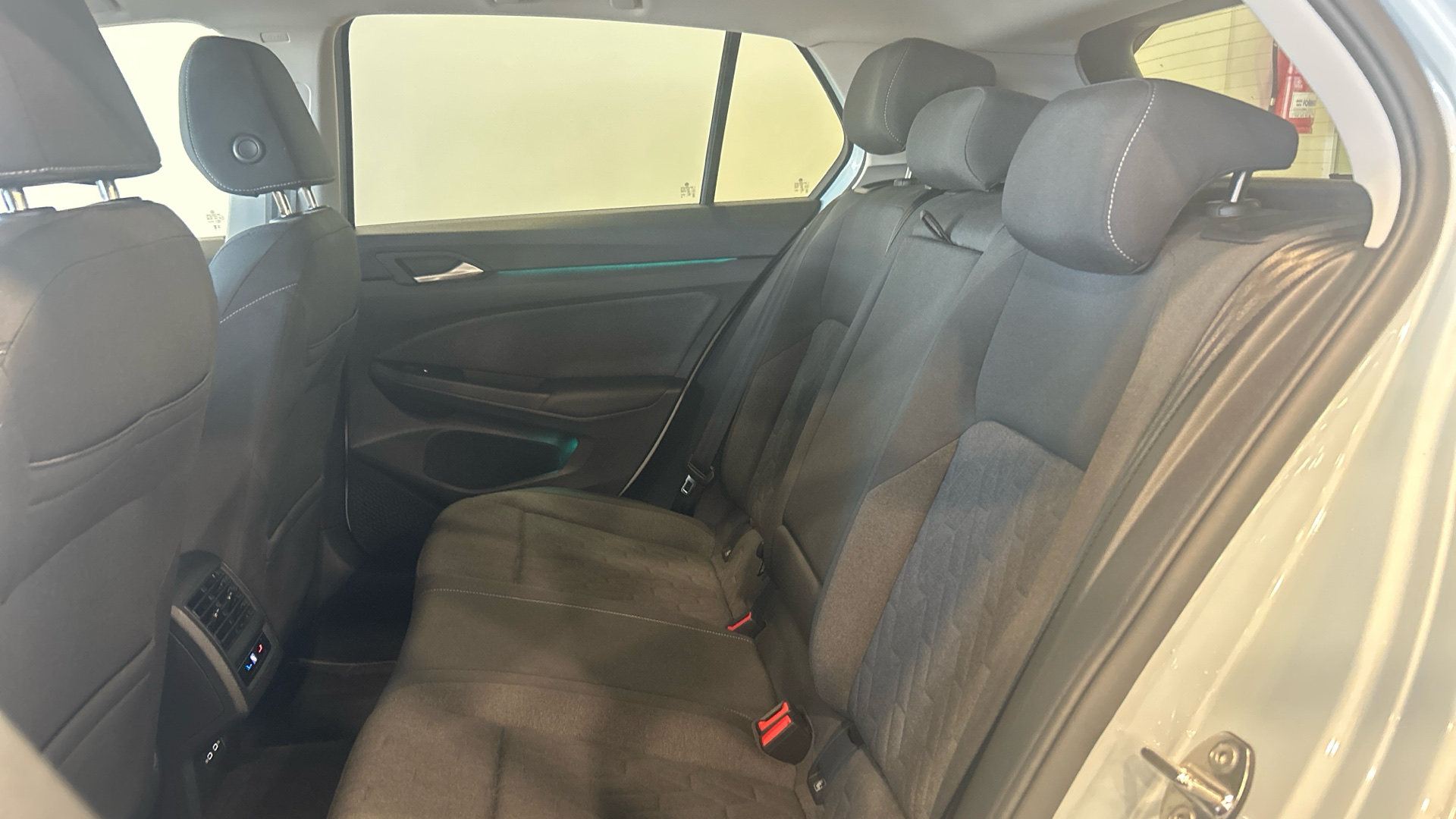 Volkswagen Golf - 12