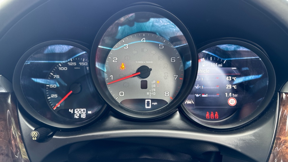 Porsche Macan Silver Automatic Auction | DealerPX