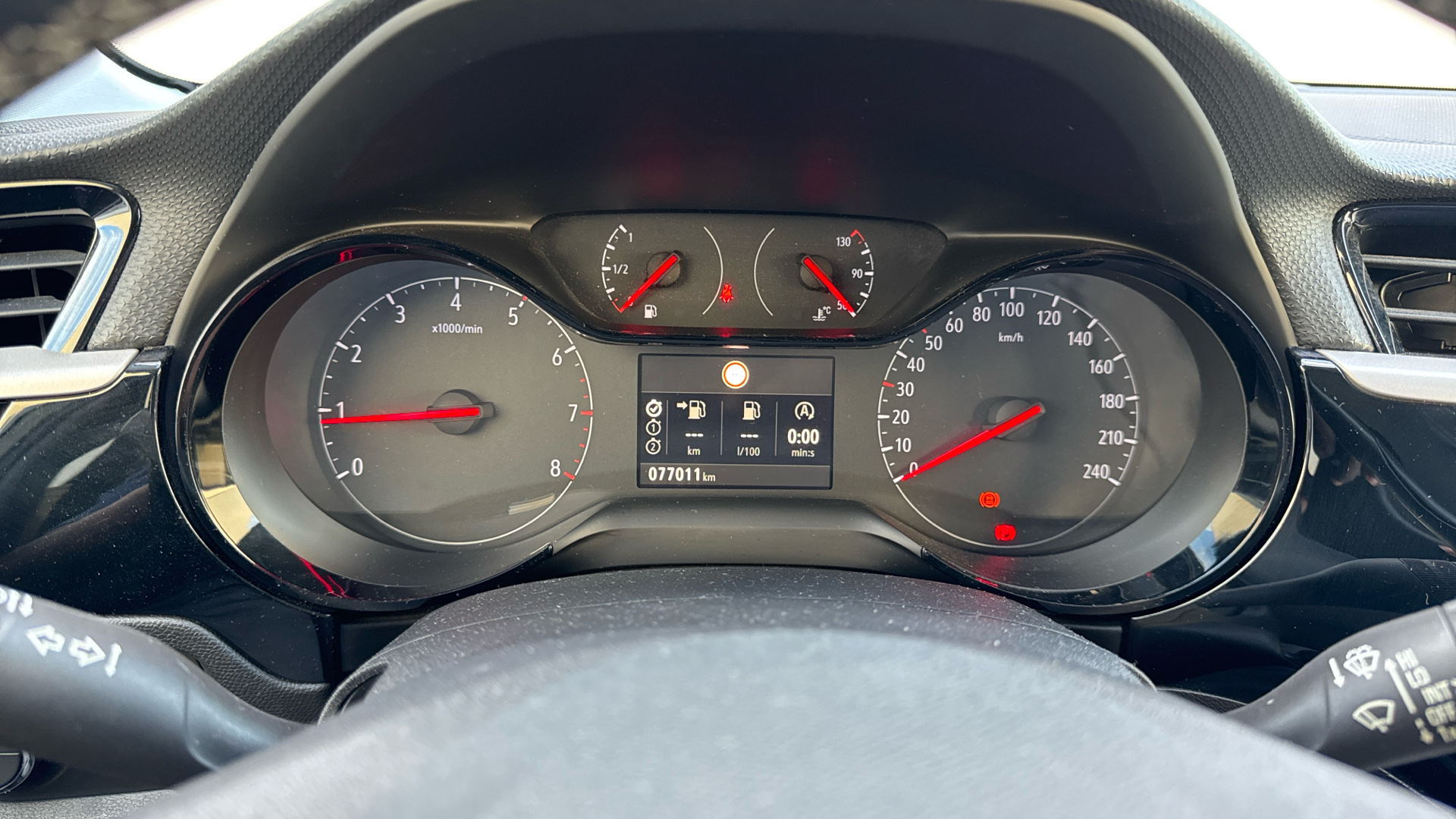 Opel Corsa 1.5D 100cv Edition — photo 3