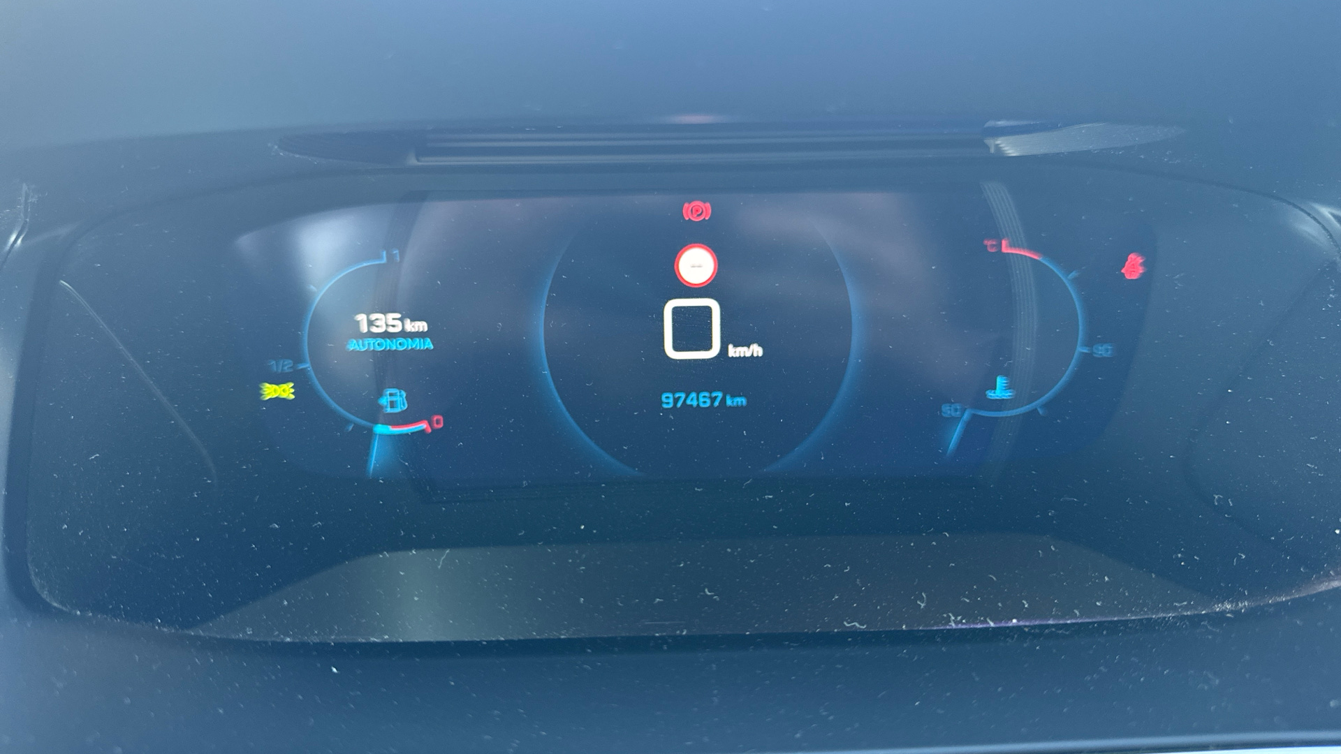 Peugeot 2008 1.2 PureTech 130cv Allure — photo 3