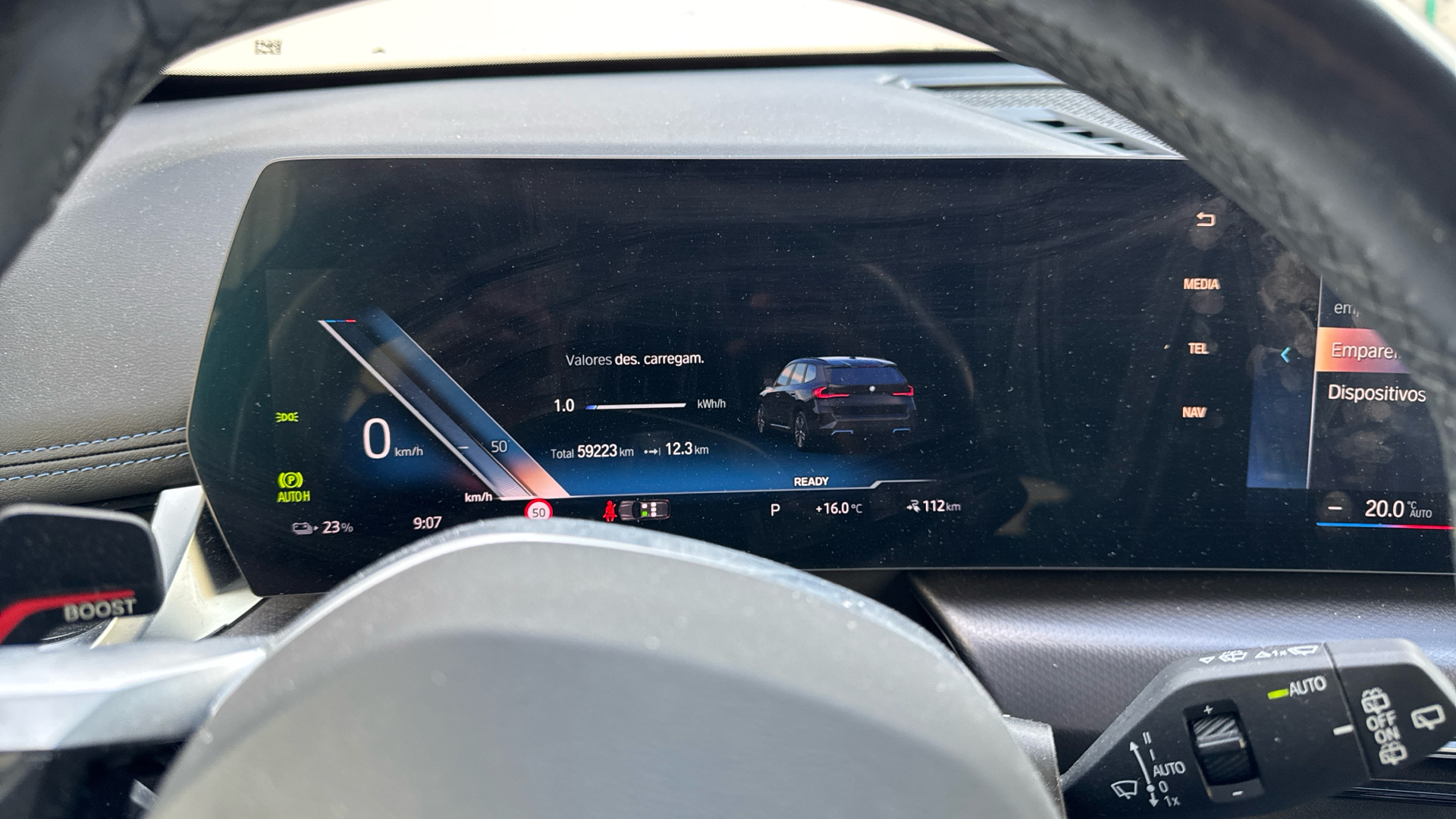 BMW iX1 xDrive30 — photo 3