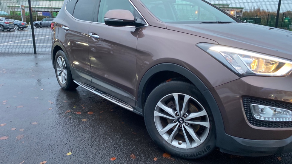 Hyundai Santa Fe Brown Manual Auction | DealerPX