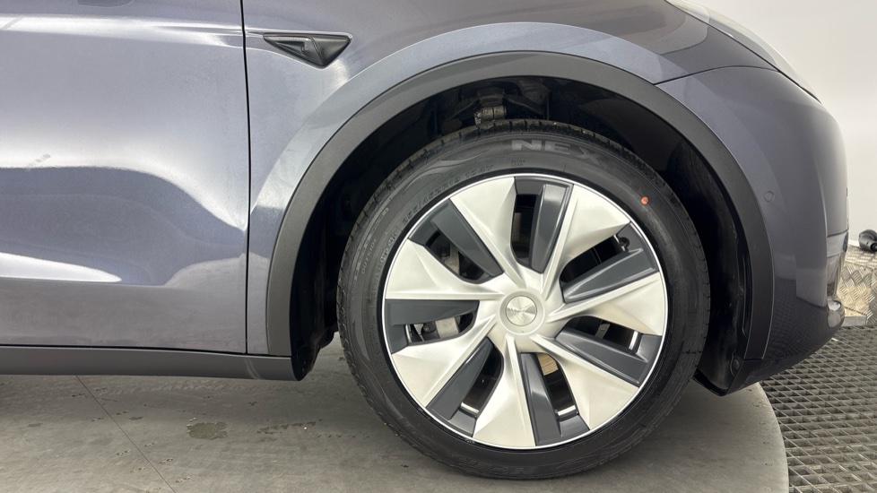 TESLA MODEL Y HATCHBACK Long Range AWD 5dr Auto
