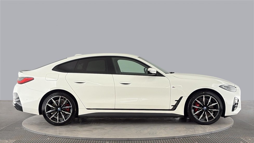 BMW I4 Image 6