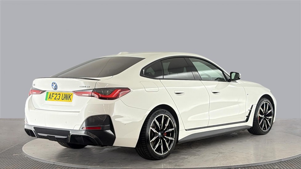 BMW I4 Image 5