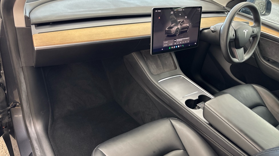 TESLA MODEL Y HATCHBACK Long Range AWD 5dr Auto