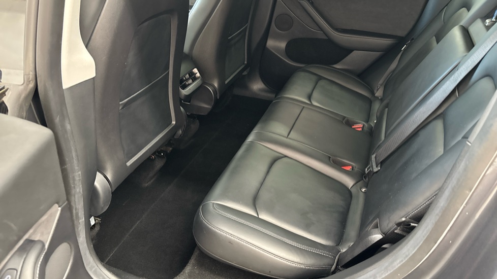 TESLA MODEL Y HATCHBACK Long Range AWD 5dr Auto