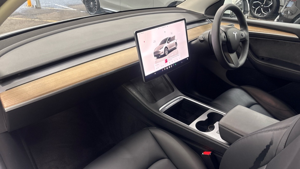 TESLA MODEL Y HATCHBACK Long Range AWD 5dr Auto