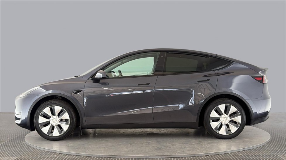 TESLA MODEL Y Image 2