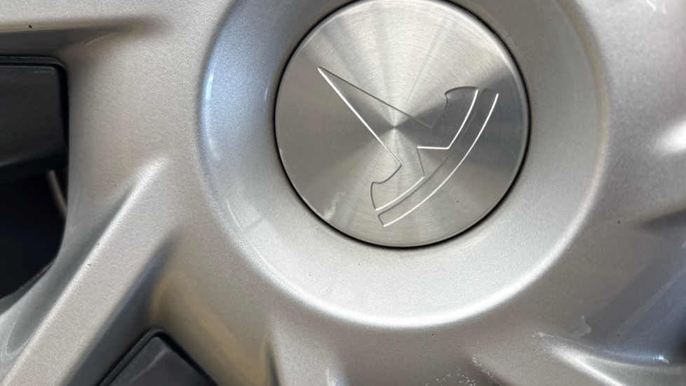 TESLA MODEL Y HATCHBACK RWD 5dr Auto