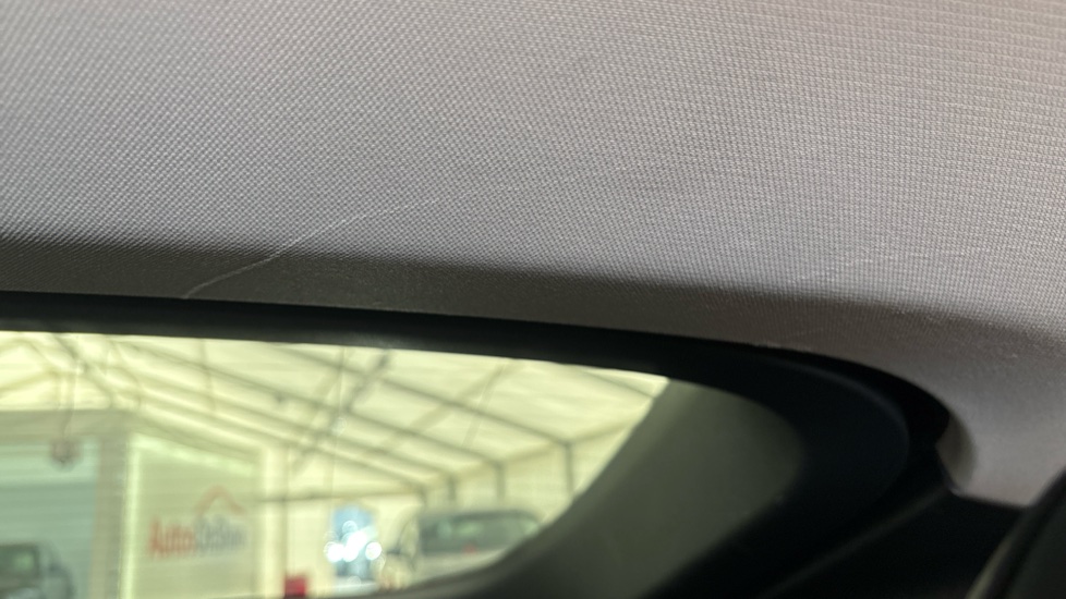 TESLA MODEL Y HATCHBACK RWD 5dr Auto