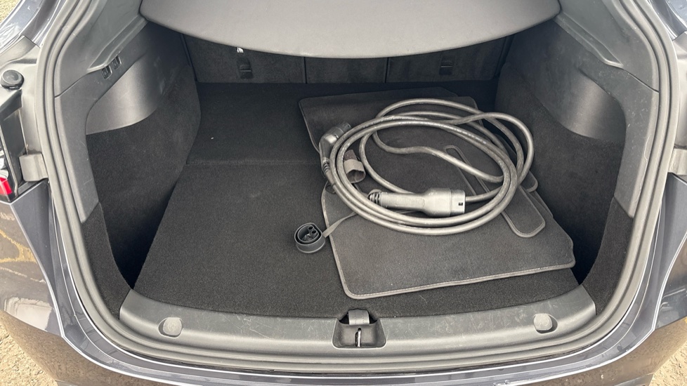 TESLA MODEL Y HATCHBACK RWD 5dr Auto