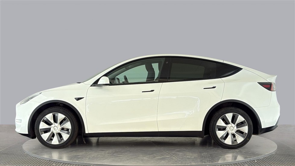 TESLA MODEL Y Image 2