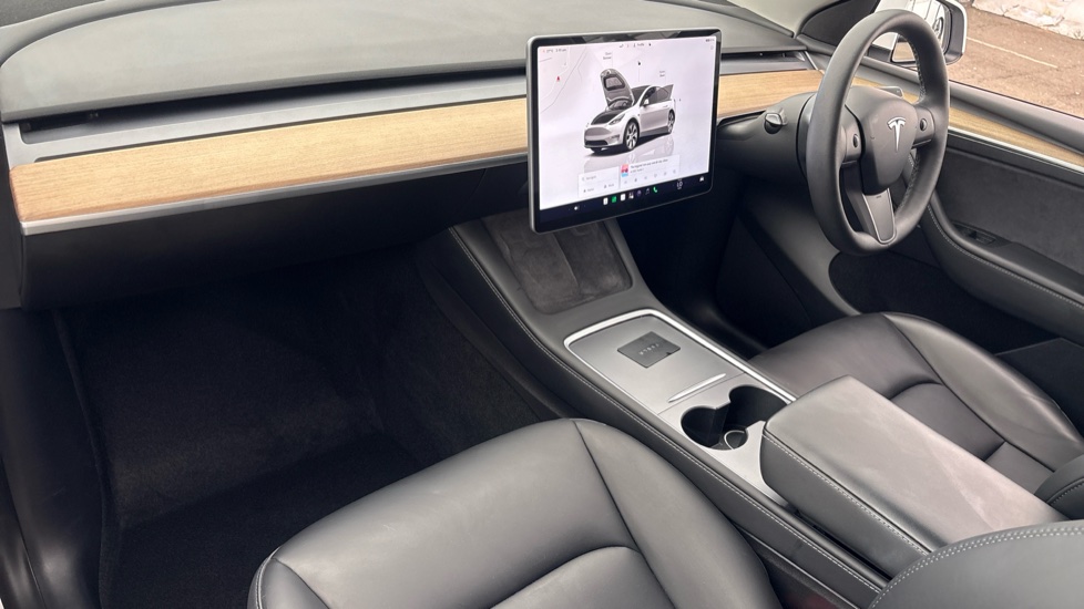 TESLA MODEL Y Image 10