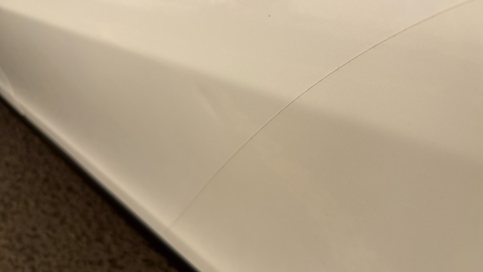 TESLA MODEL Y dents