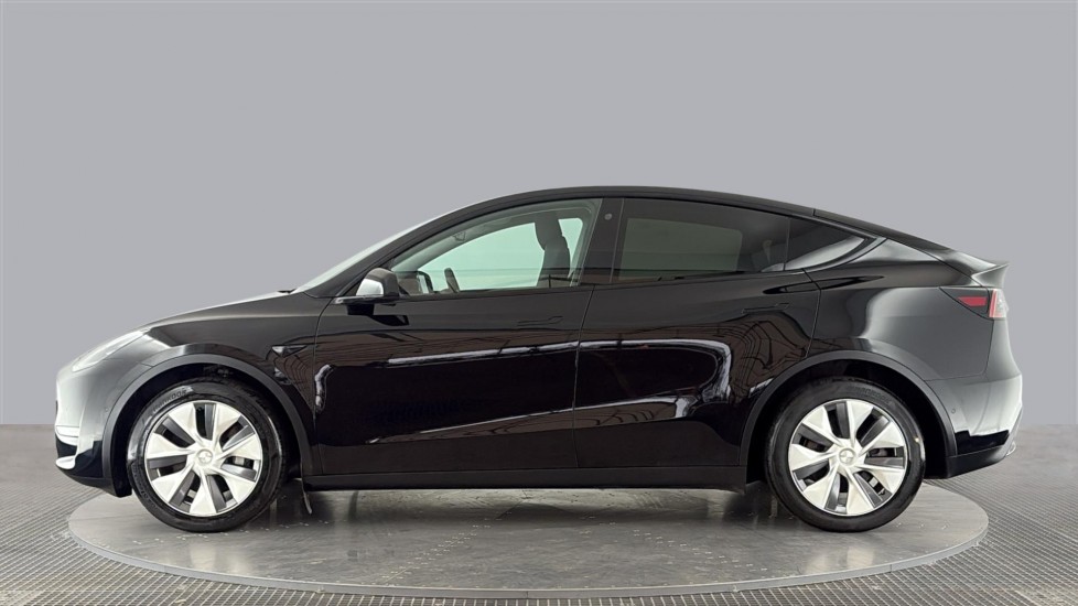 TESLA MODEL Y Image 2