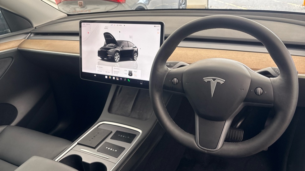 TESLA MODEL Y Image 9