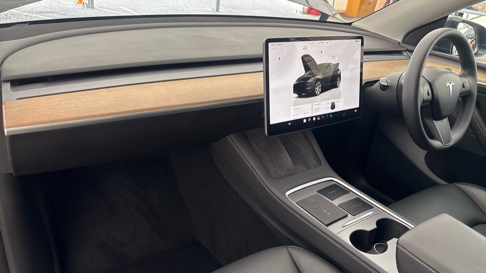 TESLA MODEL Y Image 10
