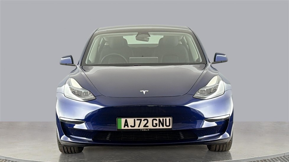 TESLA MODEL 3 Image 8