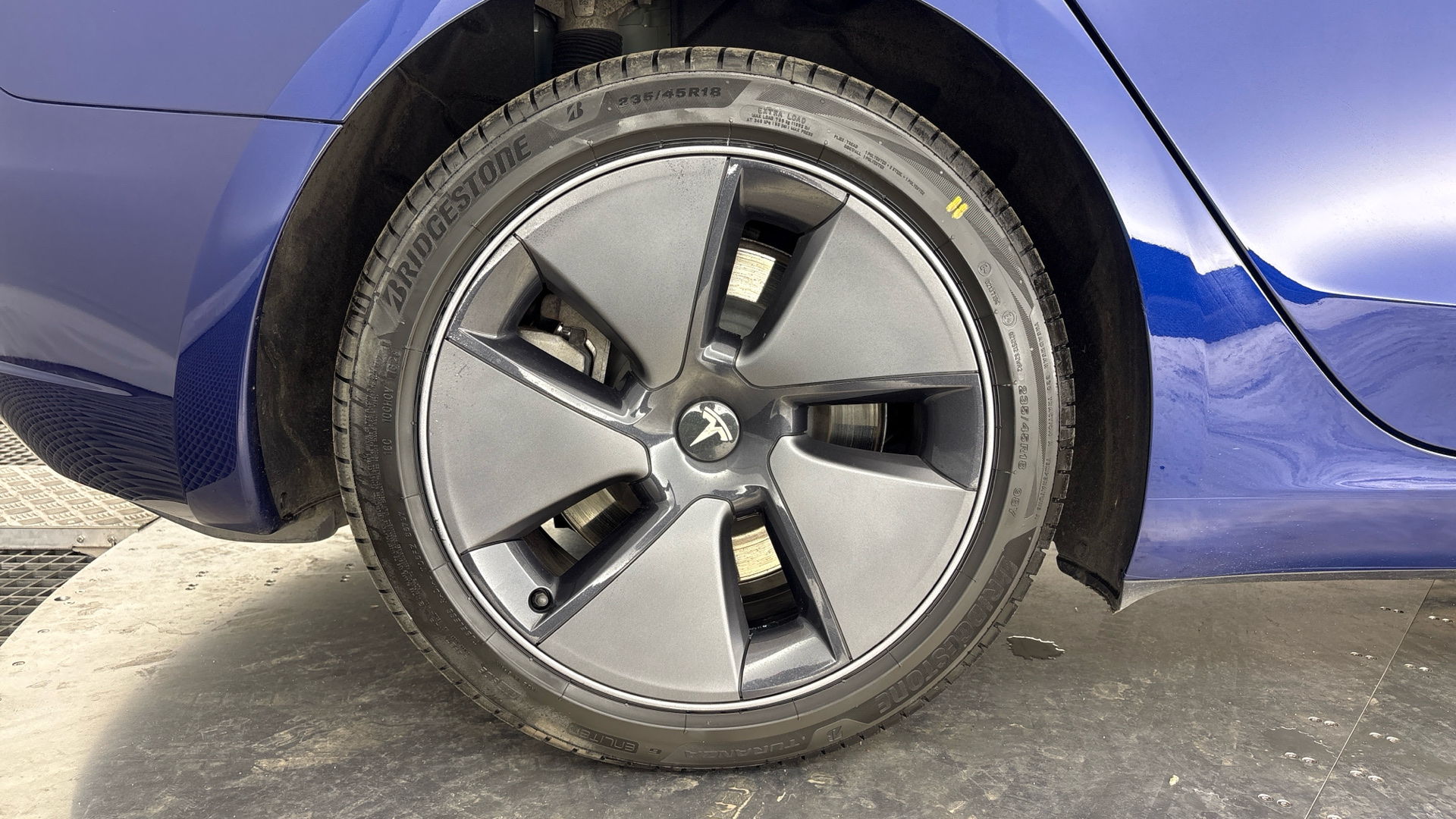 TESLA MODEL 3 MODEL 3 SALOON Long Range AWD 4dr Auto