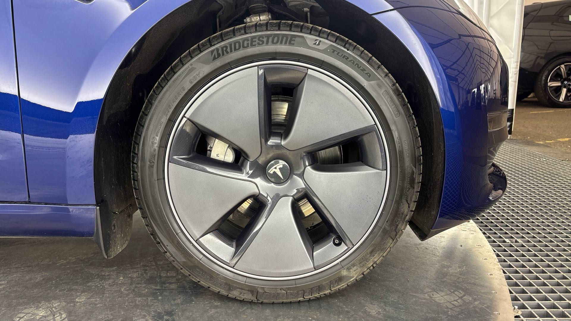 TESLA MODEL 3 MODEL 3 SALOON Long Range AWD 4dr Auto