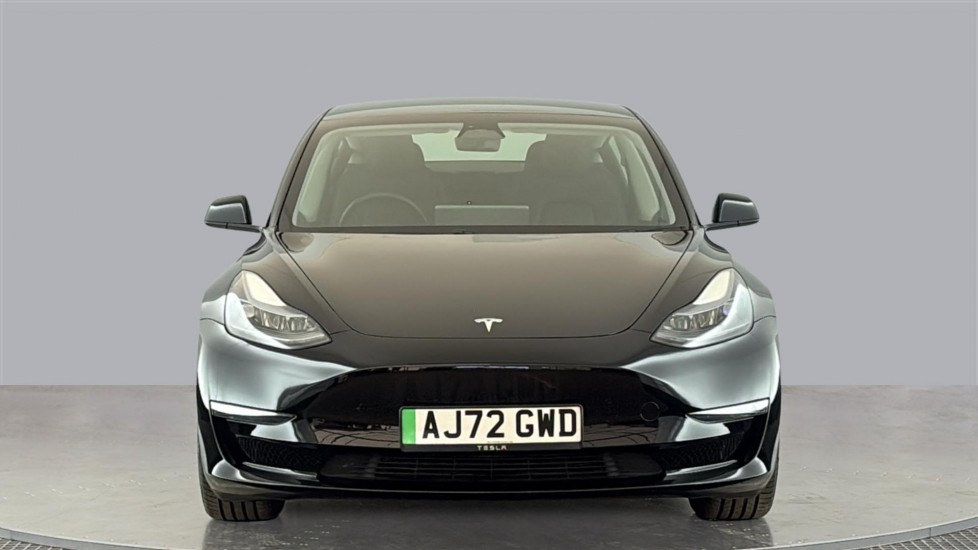 TESLA MODEL 3 Image 8