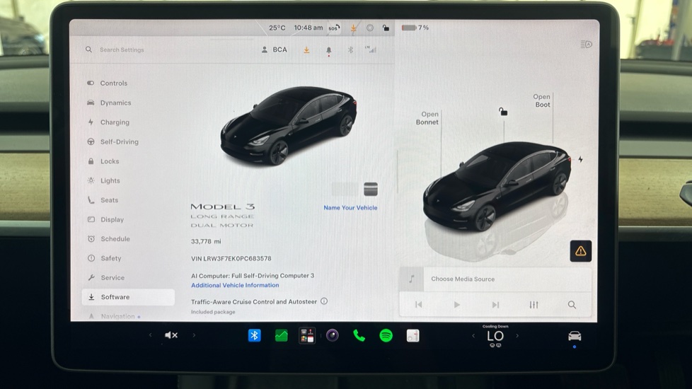 TESLA MODEL 3 Image 13