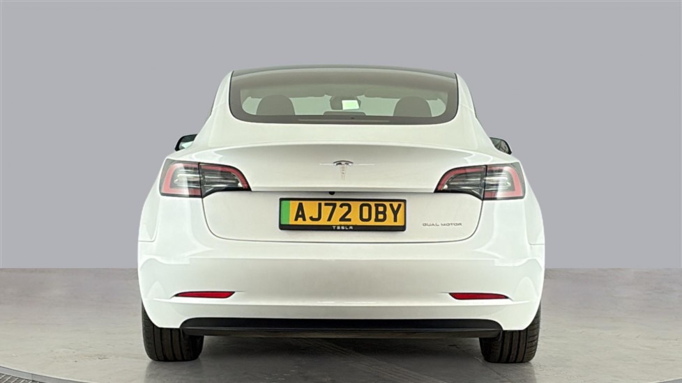 TESLA MODEL 3 Image 4