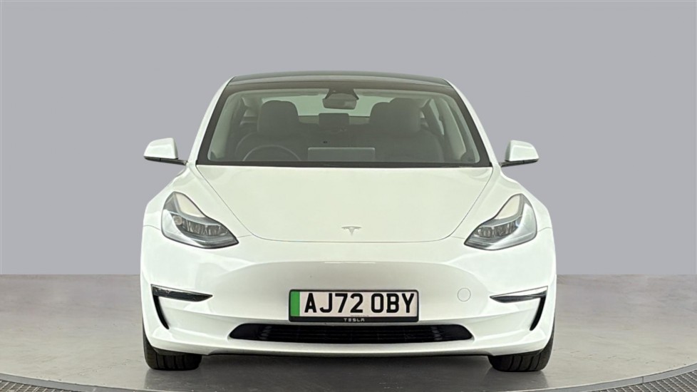TESLA MODEL 3 Image 8