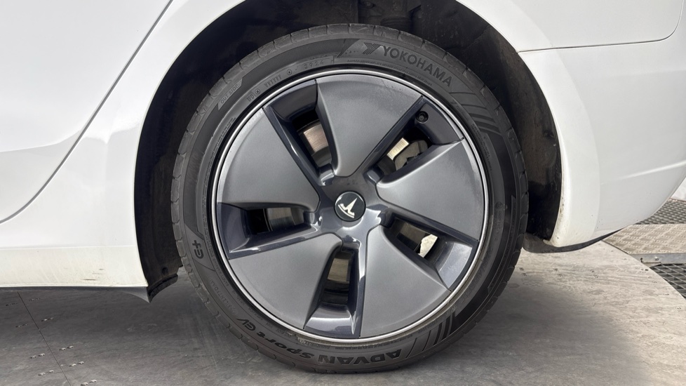 TESLA MODEL 3 SALOON Long Range AWD 4dr Auto